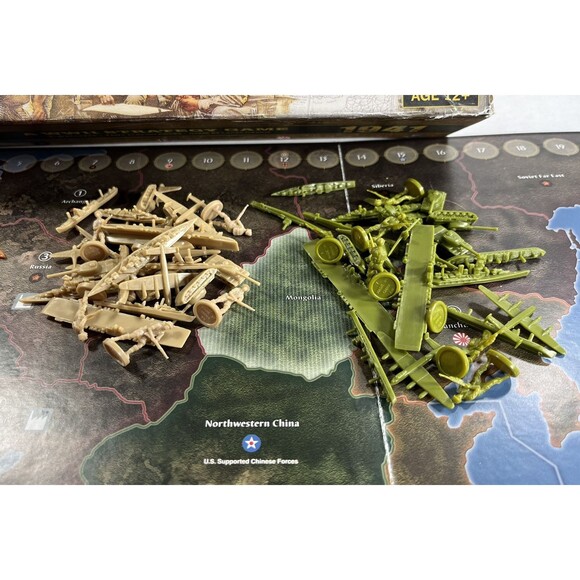 Axis & Allies 1941: The World Is At War WWII Strategy Board Game Avalon Hill - Picture 11 of 16